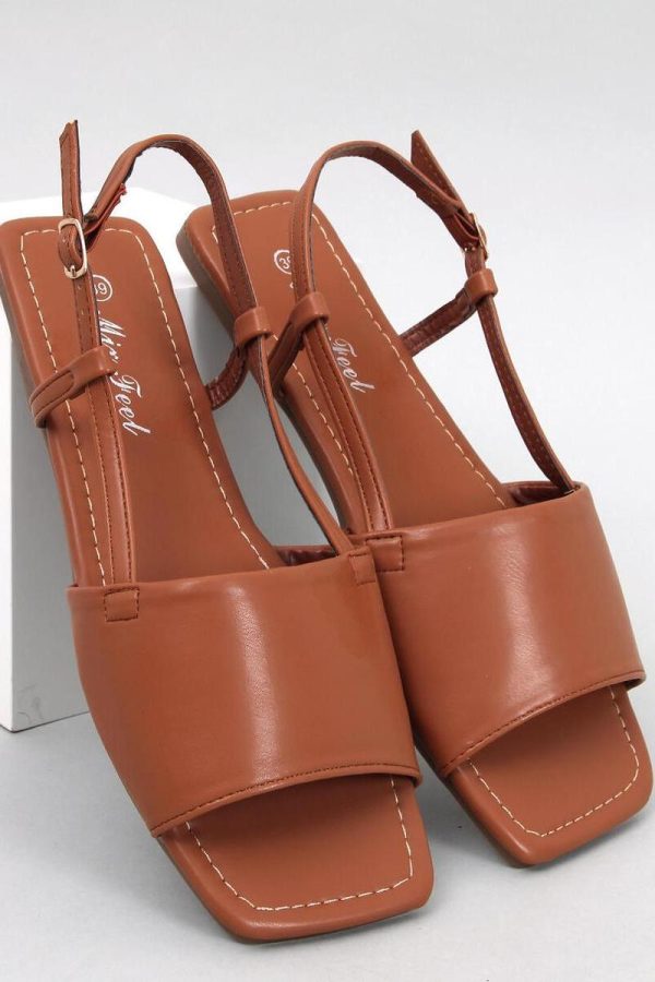 Sandalen model 195624 Inello