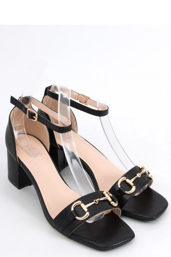 Sandalen mit Absatz model 166546 Inello